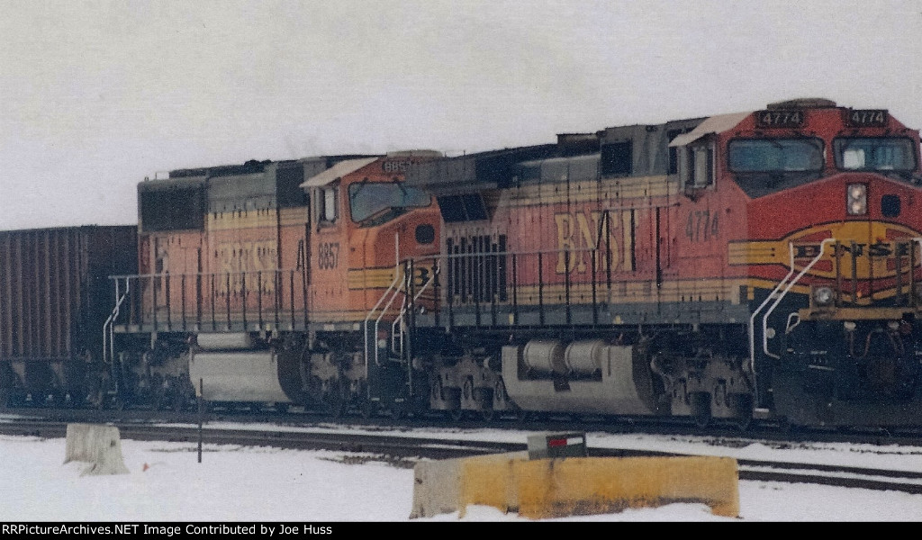 BNSF 4774 North